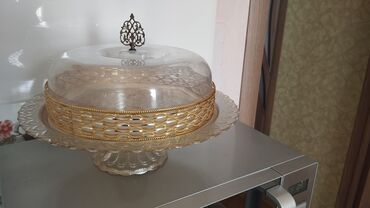 qizil komplekt qiymetleri: Tort qabı. masazirdadı