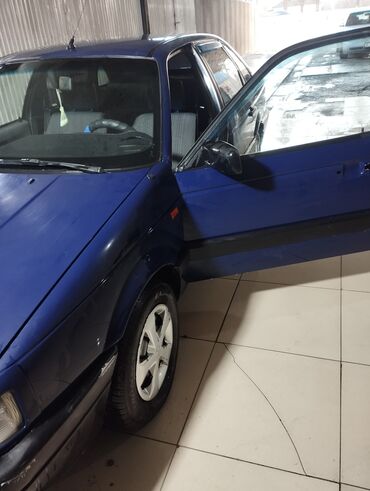 бронированный машина: Volkswagen Passat: 1992 г., 1.8 л, Бензин