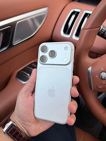 iphone 7 plus 64gb: IPhone 17 Pro, 256 GB, Gümüşü, Zəmanət — 2