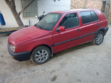 срочно срочно продаю машина: Volkswagen Golf: 1993 г., 1.6 л, Механика, Бензин, Хэтчбэк
