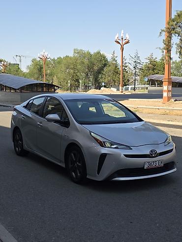 voxy noah: Toyota Prius: 2019 г., 1.8 л, Вариатор, Гибрид, Универсал — 7