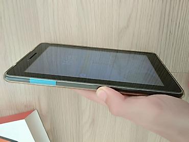 Digər planşetlər: Android planşet - Təxmini 7–8 düymlük sensorlu ekran, klassik qara — 10