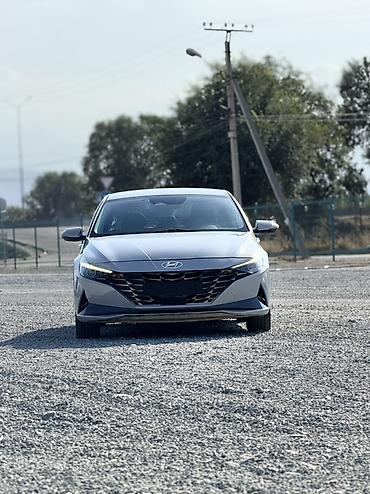geely автомобиль: Hyundai Avante: 2022 г., 1.6 л, Автомат, Бензин, Седан — 2