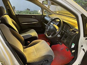 мини машины для взрослых: Honda Stream: 2002 г., 1.7 л, Автомат, Бензин, Минивэн — 6