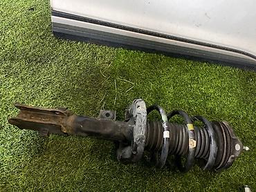 oem: Амортизационная стойка (передняя правая) в сборе с пружиной и опорой — 1