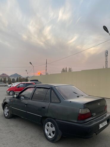 Daewoo: Daewoo Nexia: 2002 г., 1.5 л, Механика, Бензин, Седан — 5