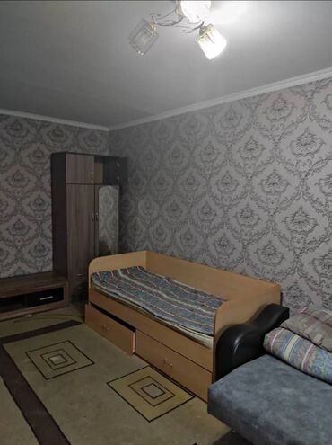 купить квартиру в тунгуче: 1 бөлмө, 33 кв. м, 105-серия, 8 кабат, Эски ремонт