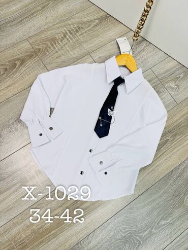 Другие услуги пошива одежды: Мы шьем школьные блузки и находимся Новопокровке. Нам нужен опытные — 9