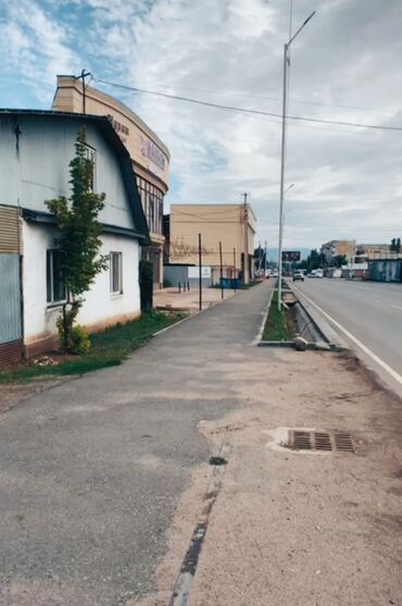 пол дома в рабочем городке: Үй, 120 кв. м, 4 бөлмө, Менчик ээси, Эски ремонт