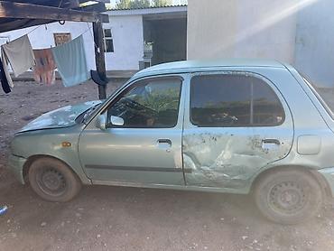 спарк сатуу: Nissan Micra: 2000 г., 1 л, Кол менен иштөөчү, Бензин, Хетчбек — 4