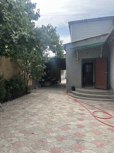 дом для большой компании: Дом, 70 м², 3 комнаты, Собственник, Косметический ремонт