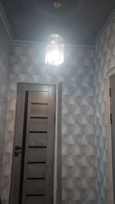 продаю дом с квартирантами: 2 комнаты, 54 м², 105 серия, 4 этаж, Евроремонт