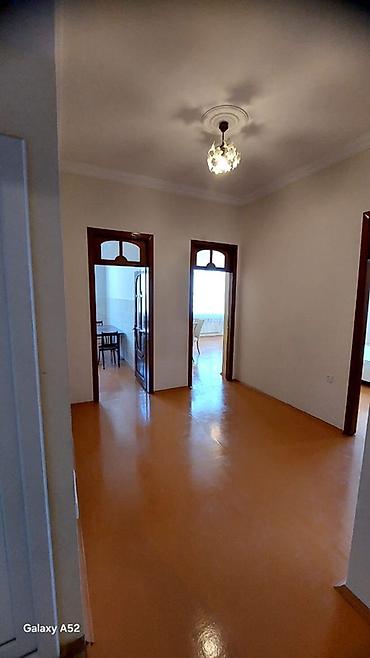 Köhnə tikili: Bakı, Yasamal, 3 otaqlı, Köhnə tikili, m. İnşaatçılar, 112 kv. m — 3