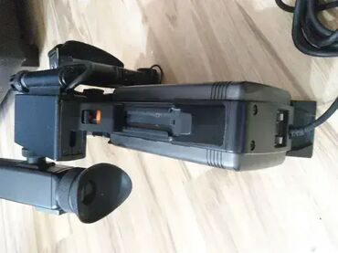 Video kamere: Lepo ocuvana kao nova — 10