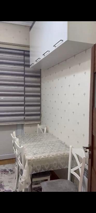 səki kiraye ev: Xırdalanda krisdal 2 də 2 otaqlı mənzil kirayə verlir 15/5ci — 1