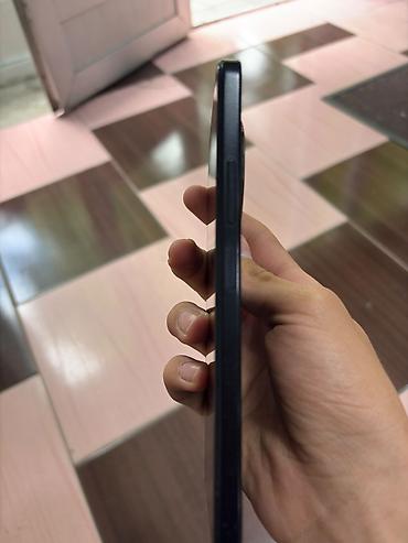 видеорегистратор с 3 камерами: Redmi 128 ГБ, цвет - Черный, Две SIM карты — 3