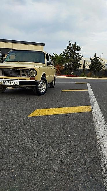 VAZ (LADA): VAZ 2101 sedan - Kuzov: bej rəng, 4 qapı, xrom ön-arxa bamperlər — 10