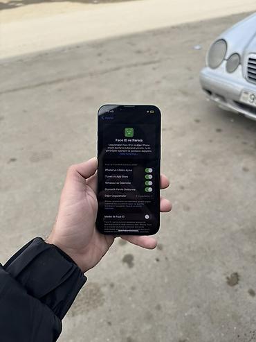 Apple iPhone: IPhone 13, Qara, Face ID — 5