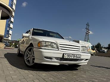 honda civic abs: Mercedes-Benz C 230: 2.3 l | 1999 il Sedan — 3