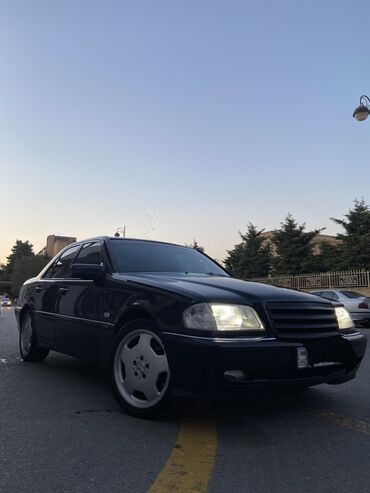 mercedes 111 mator: Mercedes-Benz C 240: 2.4 l | 1998 il Sedan