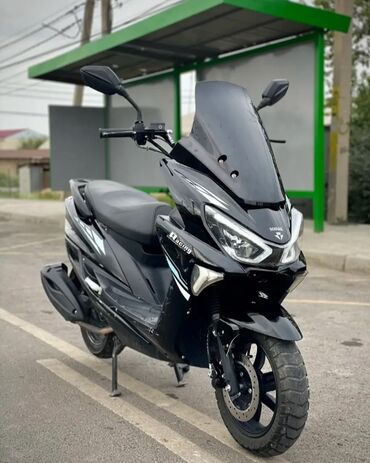 скутер махи: Макси-скутер Honda, 150 куб. см, Бензин, Новый, В рассрочку