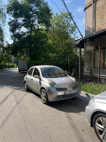 пасат в4: Nissan Март: 1.2 л, Автомат, Бензин, Универсал
