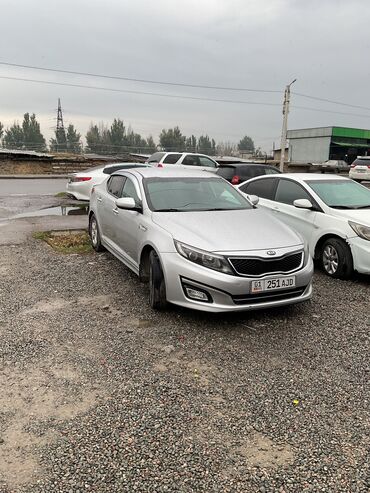 Легковой транспорт: Сдаю в аренду: Легковое авто, Под такси