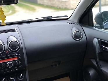 Ostali delovi enterijera: Nissan — 3