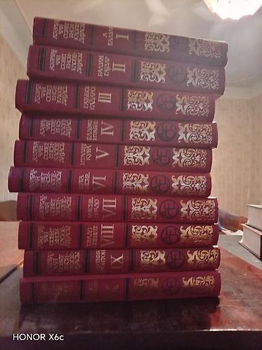 ədəbiyyat kitabı: Salam. Azərbaycan Sovet Ensiklopediyası satılır 10 nəşrdi. Cəmi 200 — 2