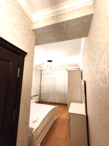 Uzunmüddətli kirayə mənzillər: Irayə verilir: geniş və rahat 4 otaqlı mənzil Tbilisi prospektində — 12