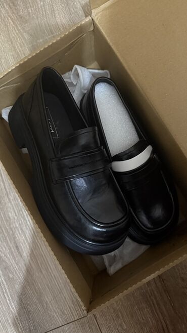 замшевые туфли вечерние: Лоферы Hotwind, классические черные - Модель: Penny loafers с