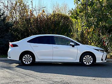 Toyota: Toyota Corolla: 2019 г., 1.8 л, Вариатор, Гибрид, Седан — 4