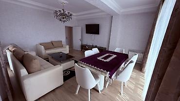 tap az gunluk evler: Mənzildə kirayə/qısa müddətli qalma üçün geniş və zövqlə dizayn — 4