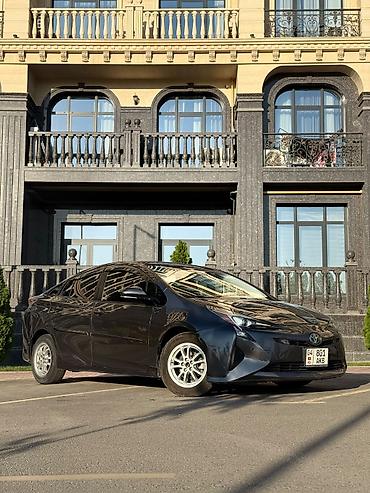 приус 2017: Toyota Prius: 2017 г., 1.8 л, Вариатор, Гибрид, Хэтчбэк — 2