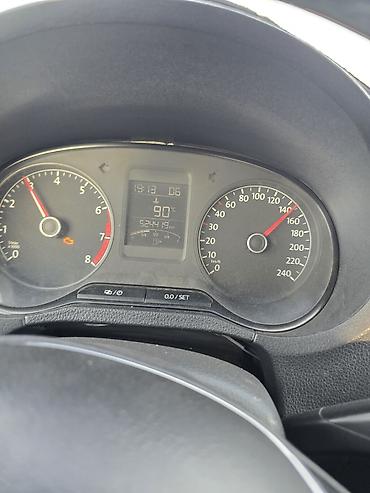 spark 2017: Volkswagen Polo: 2016 г., 1.6 л, Автомат, Бензин, Седан — 4