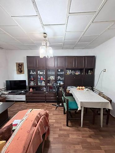 Продажа коттеджей и домов: Продается земельный участок площадью 3 сотки со старым домом в районе at lalafo.kg — 2 Продажа коттеджей и домов: Продается земельный участок площадью 3 сотки со старым домом в районе — 2