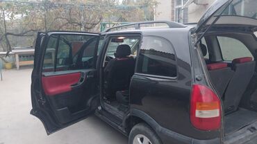 Opel: Opel Zafira: 1.8 l | 1999 il 300 km Van/Minivan — 2