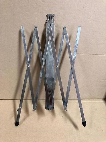 Ostali muzički instrumenti: Sklopivi notni stalak (Notenständer) sa torbom - Metalni, lagan i — 2