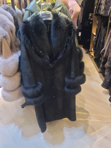 brend qadin geyimleri instagram: Женская куртка L (EU 40), цвет - Черный