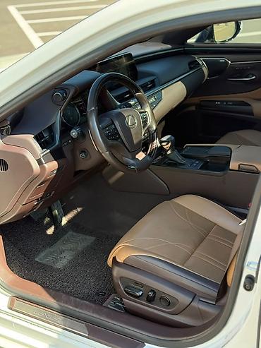 Lexus: Lexus ES: 2022 г., Гибрид, Седан — 19