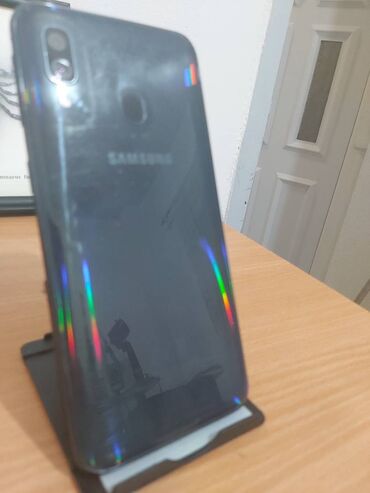 Samsung: Samsung Galaxy A40, 64 GB, bоја - Crna, Dual SIM, Face ID, Otisak prsta — 6
