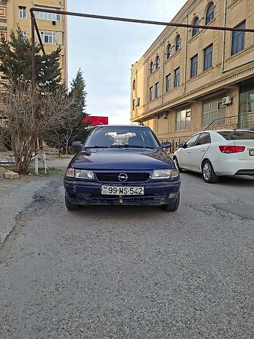 termostat opel astra f: Opel Astra F Universal (kombi), tünd mavi rəng. - Kuzov: 5 qapılı — 2