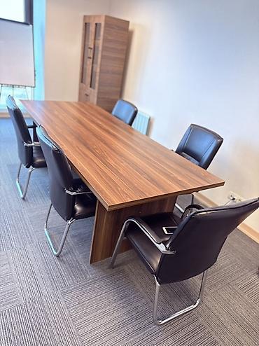 Ofis dəst mebeli: Təcili satılır! Ofis mebel dəsti – müasir dizayn, qoz ağacı — 5