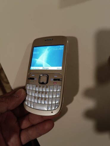 telefonlar işlənmiş: Nokia 1, rəng - Ağ