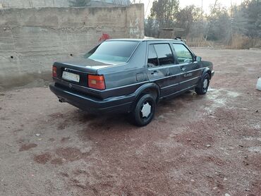 Volkswagen: Volkswagen Jetta: 1989 г., 1.8 л, Механика, Бензин, Седан