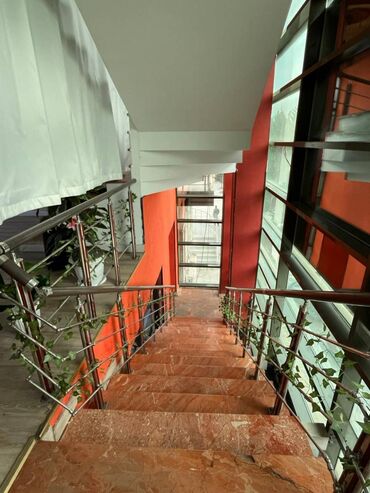 Ofislər: Nərimanov metrosuna yaxın, ümumi sahəsi 90 kv/m olan, 4 otaqlı ofis -da lalafo.az — 14 Ofislər: Nərimanov metrosuna yaxın, ümumi sahəsi 90 kv/m olan, 4 otaqlı ofis — 14