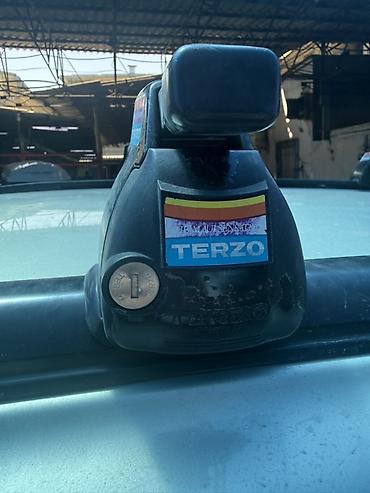автобокс terzo: Поперечные дуги На рейлинги Terzo, Б/у — 2