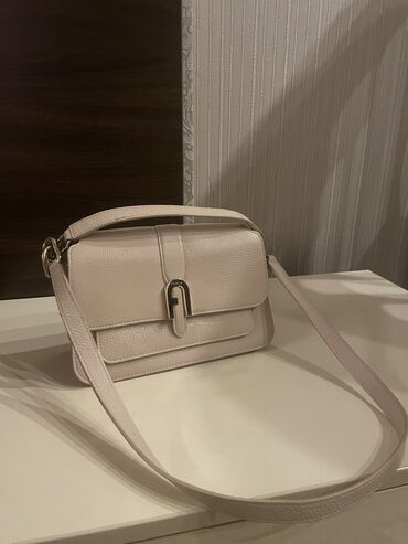 спортивный сумка: Сумочка премиального итальянского бренда Furla в красивом пудровом