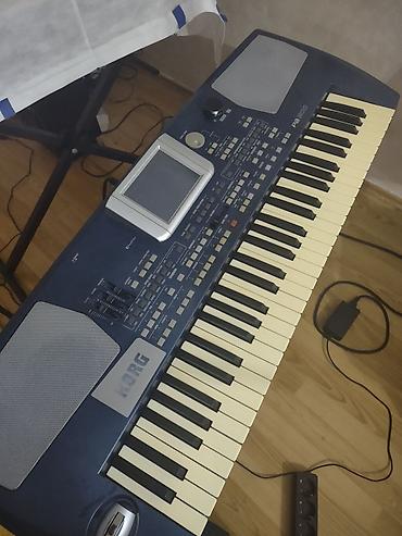 bas gitara cena: Korg Pa300 aranžer klavijatura - 61 dirka (sintetičke, dinamičke) sa — 3