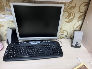манитор на аккорд: Монитор, Acer, Б/у, 16" - 17"
